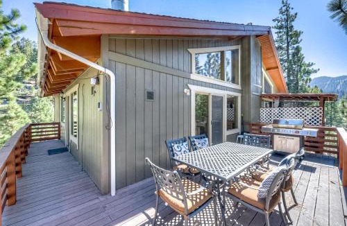 Tahoe Village House | Tina Court Retreat