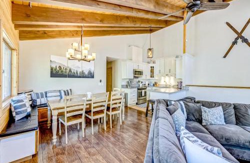 Tahoe Village House | Tina Court Retreat