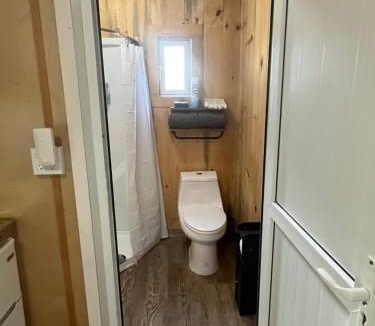 Groveland House | Tiny one house at Yosemite Gateway