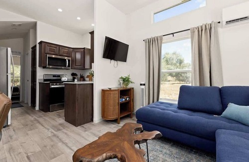 Three Rivers Apartment | Tiny River House w River Frontage