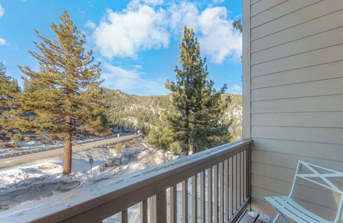 Tahoe Village Apartment | Tramway Loft Cozy Stay for 4