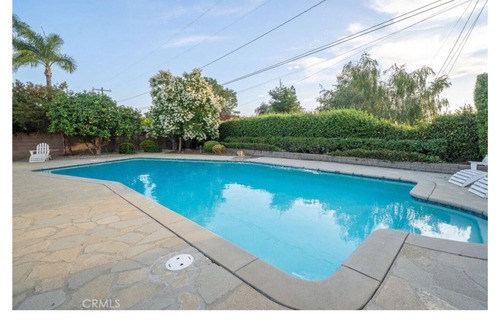 Claremont House | Tranquil 5-bedroom house with AC in charming Claremont