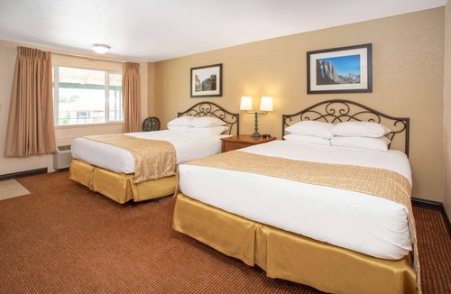 Hawthorne Hotel | Travelodge by Wyndham Hawthorne
