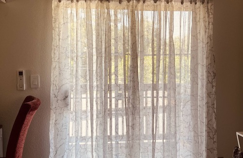 Roseville Apartment | Treetop stay: private balcony, full kitchen