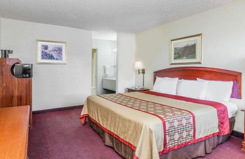 West Park Community Hotel | TrueStay Inn