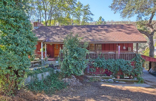 Mariposa House | Truly Tucked Away In The Heart Of Mariposa, Our Home Is Welcoming To All Guests
