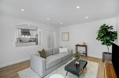 Alhambra Apartment | tsgv-alh427-wos-2-2
