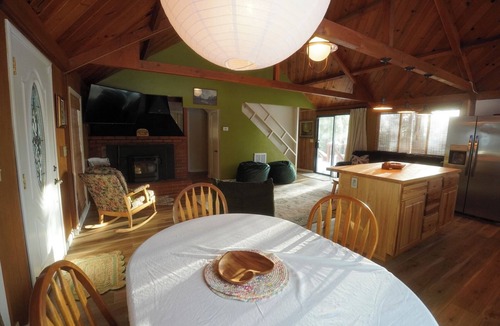 Twain Harte Cabin | Twain Harte-Lake Pass-Yosemite-Dodge Ridge Ski Lodge-Fire Pit-Central Heat-AC