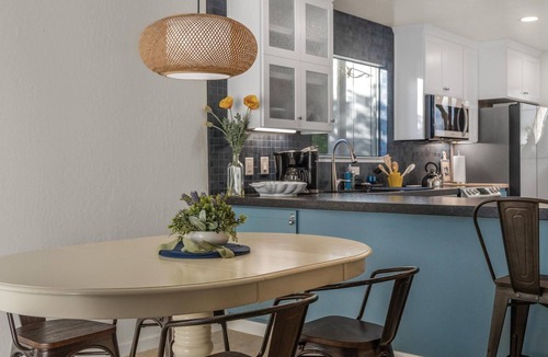 Eastside Santa Cruz Condo | Twin Lakes Coastal Retreat