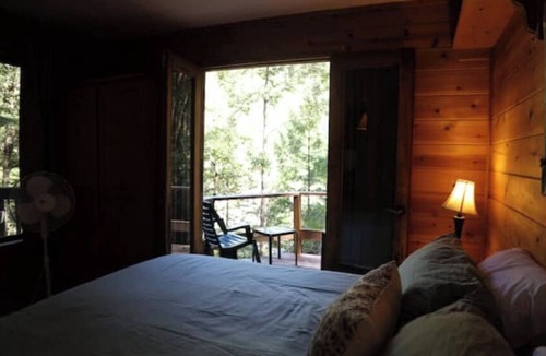 Garberville Cabin | "Twin Trees" Cabin River Access In Redwoods WiFi