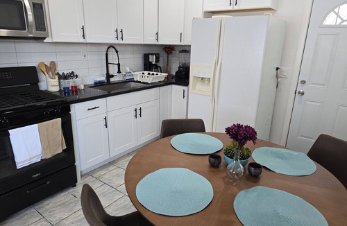 Boyle Heights Apartment | Two bedroom apartment near downtown