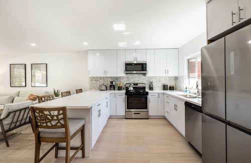 West Mesa Condo | Two Bedroom Home Near Beach (Santa Barbara)