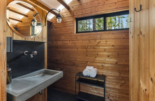 Harden Flat Hotel | Under Canvas Yosemite