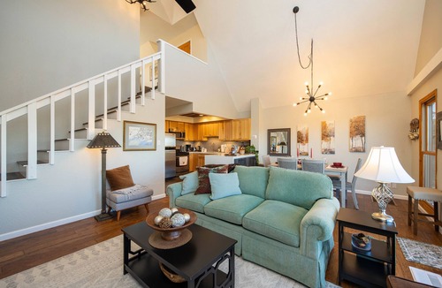 Reno House | Unique, private mountain home, stunning views, king bed suite, dog friendly