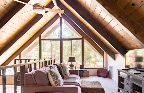 Idyllwild Ski Chalet | Upgraded Cabin w/ Spa and Gym. Ideal for families!
