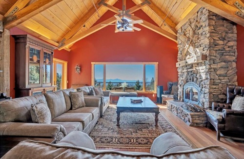 Palomar Mountain Apartment | Upper Meadow Lodge - Groups up to 23 on 17 acres