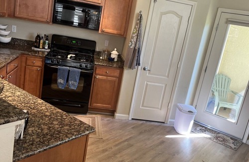 Reno Condo | Upscale Townhome in gated community off Mt. Rose