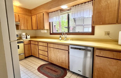 Graeagle Apartment | Vacation retreat for golf and enthusiasts and families alike!