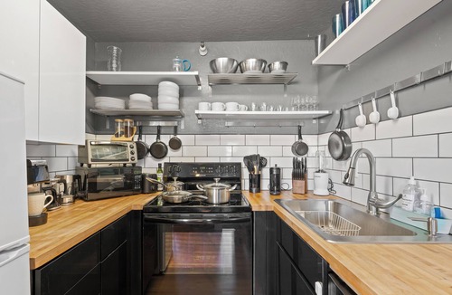 Tahoe Village Condo | Valley View Condo - Stay 3 Nights, Get 4th Free
