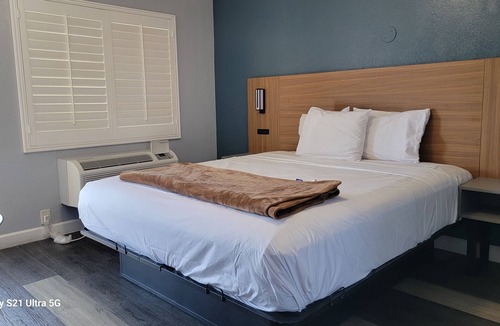Little Armenia Hotel | Value Inn Hollywood