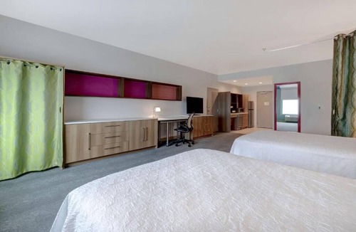 Centennial Hills Hotel | Vegas Comfort! Free Breakfast, Kitchen, Outdoor Pool, Pet-friendly!