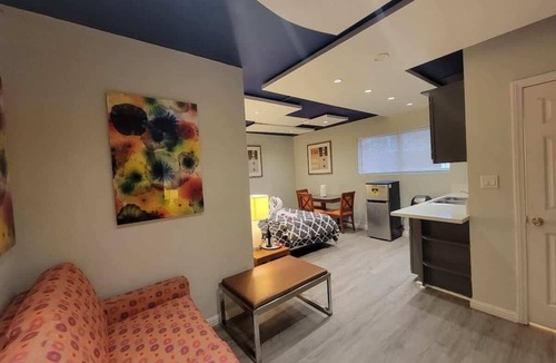 Paradise Apartment | Vegas Unit A Charm to Remember Love of Vegas