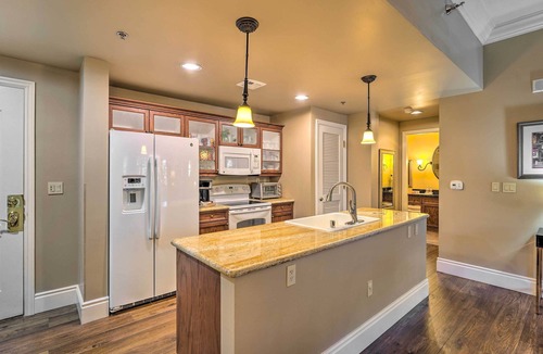 Lake Las Vegas Condo | Vibrant Henderson Condo w/ Resort Amenities!