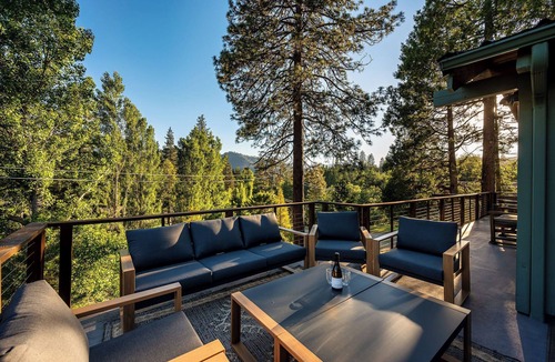 Camp Nelson Cabin | View Cabin - Mountain Retreat w/Hot Tub + Sauna