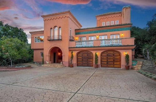 Arroyo Grande House | Villa Chula : An Elegant Mountaintop Estate