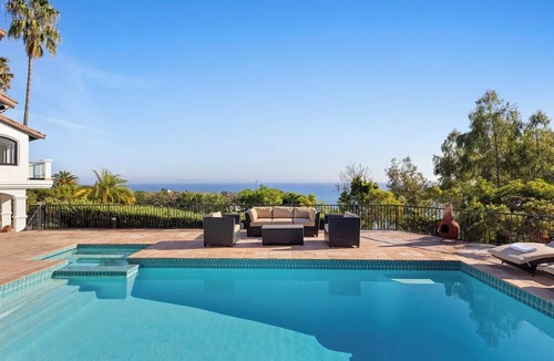Eastern Malibu House | Villa Costera - Malibu Lookout Mediterranean with Multi-Level Living