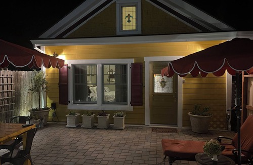 Napa Villa | "Villa De Mar" Extended stay Downtown Napa Retreat. Stroll to All!