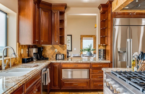 Paso Robles Villa | Villa Encanto- HEATED Pool & Spa, VIEWS, Outdoor Oasis