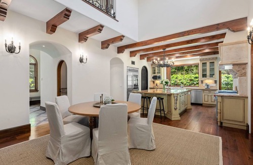 Montecito House | Villa Farfalla; Montecito villa near Butterfly Beach with 4 bedrooms, yard, grill.