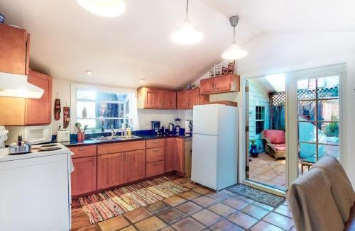 Guerneville House | Vineyard Cottage