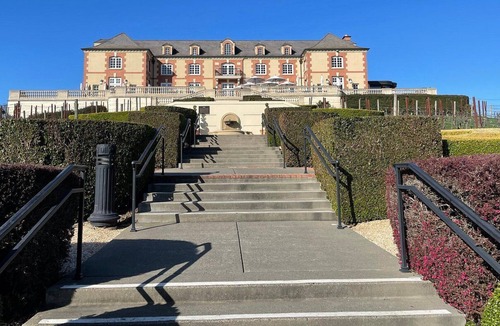 Napa Resort | Vino Bello Resort at the Gateway to Napa & Sonoma - King Bdrm, Sleeps 4