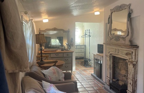 Placerville Apartment | Vintage French Farmhouse charm in the countryside
