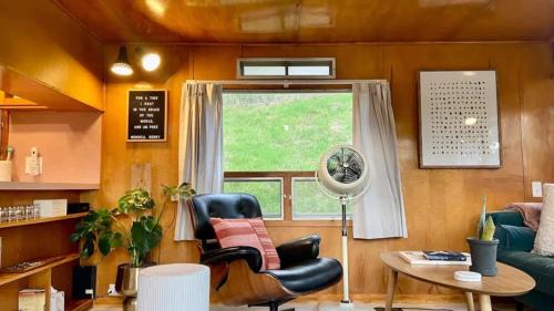 Arroyo Grande House | Vintage Spartan-Retro Farm Stay w EV charger