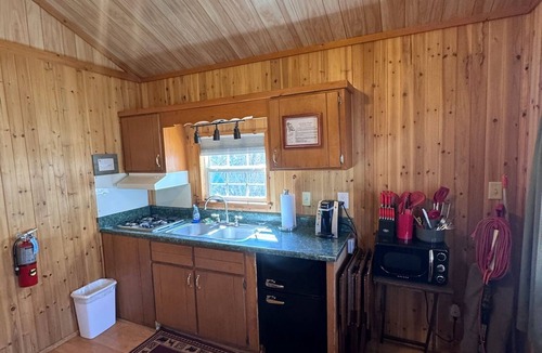 Bridgeport Hotel | Virginia Creek Settlement