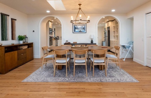 Oakhurst House | Vista Haven with stunning views/hot tub/mini golf!