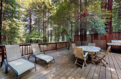 Cazadero House | Wagging Woods