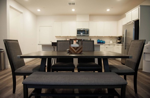 Townsite House | Walk On Water Street - Townhouse in historic downtown Henderson