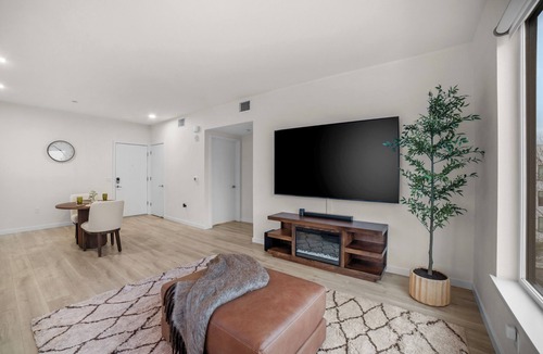 Sacramento Apartment | Walk to Downtown! Modern Riverfront Loft