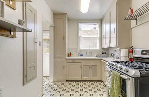 San Jose Cottage | Walk to Dtwn San Jose & Sjsu: Charming + Cozy Gem!