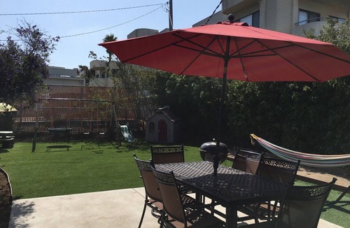 Morro Bay Cottage | Walk to Embarcadero + Kids Dream Yard + Pool Table