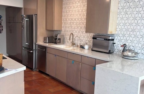 Hope Ranch House | Walk to the Beach! More Mesa/Hope Ranch Patio home, sleeps 5