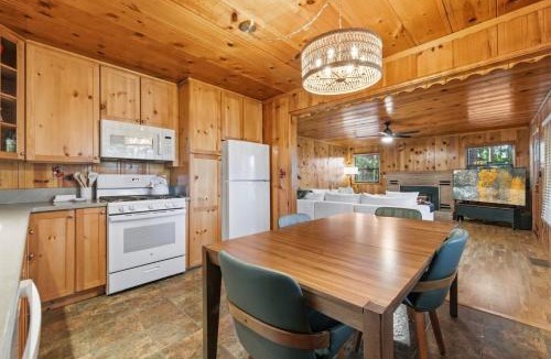 Twain Harte House | Walk to Town - Lake Access - Huge Deck