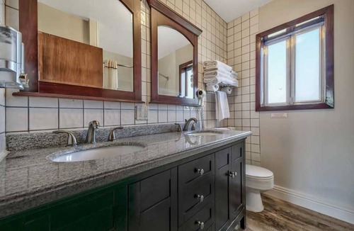 Bridgeport Hotel | Walker River Lodge