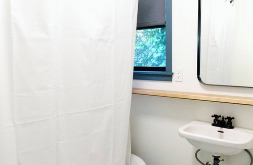 Nevada City Cabin | Walnut Cottage at Piety Hill Cottages