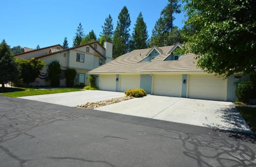 Bass Lake House | Walter- Lake Area