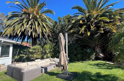 Country Club Villa | WATERFRONT 5-bedroom villa in San Rafael with Hot Tub and Heated Pool